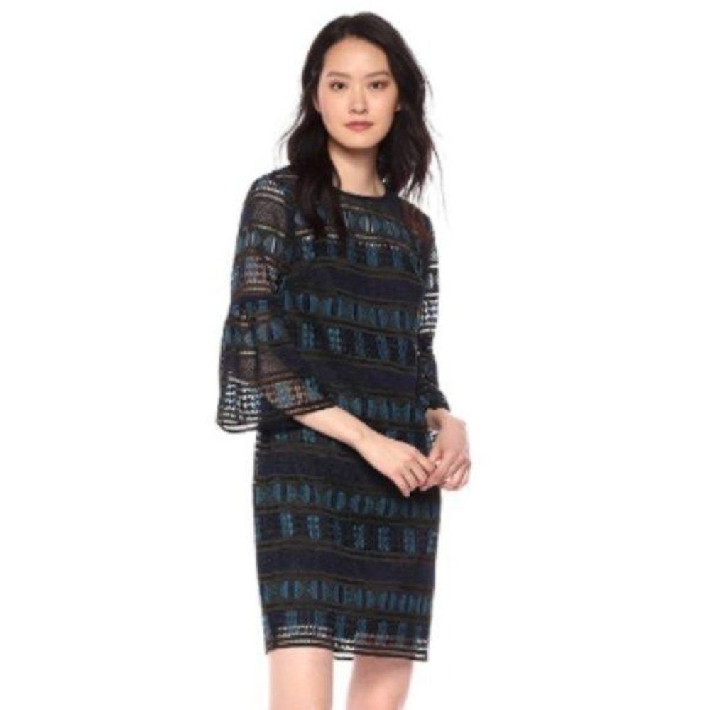 Trina Turk Blue and Black Crochet Lace Sleeve Dreamland Sheath Dress 2 X-Small